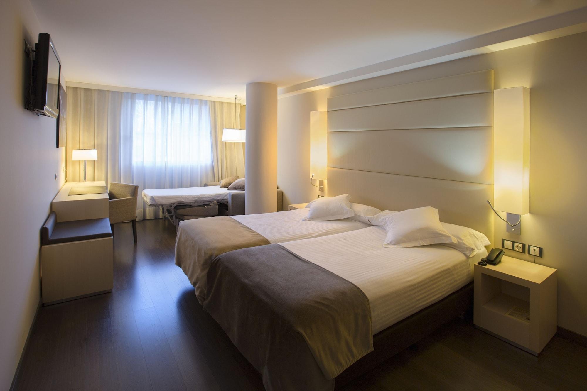 Yomo Mola Park Hotel Les Escaldes ภายนอก รูปภาพ